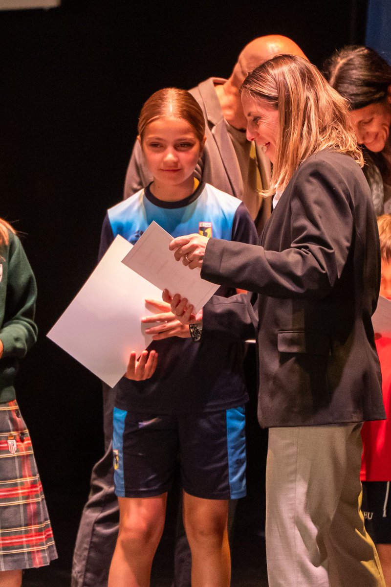 Colegio El Valle Sanchinarro tweet media