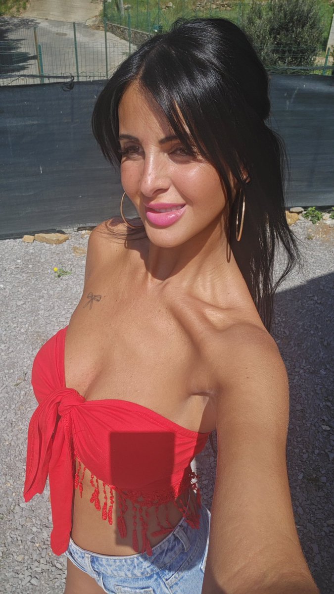 GitaneDeFrance's tweet image. Une magnifique journée baignée de soleil, parfaite pour profiter de chaque instant ☀️✨
#Soleil #BelleJournée #GoodVibes