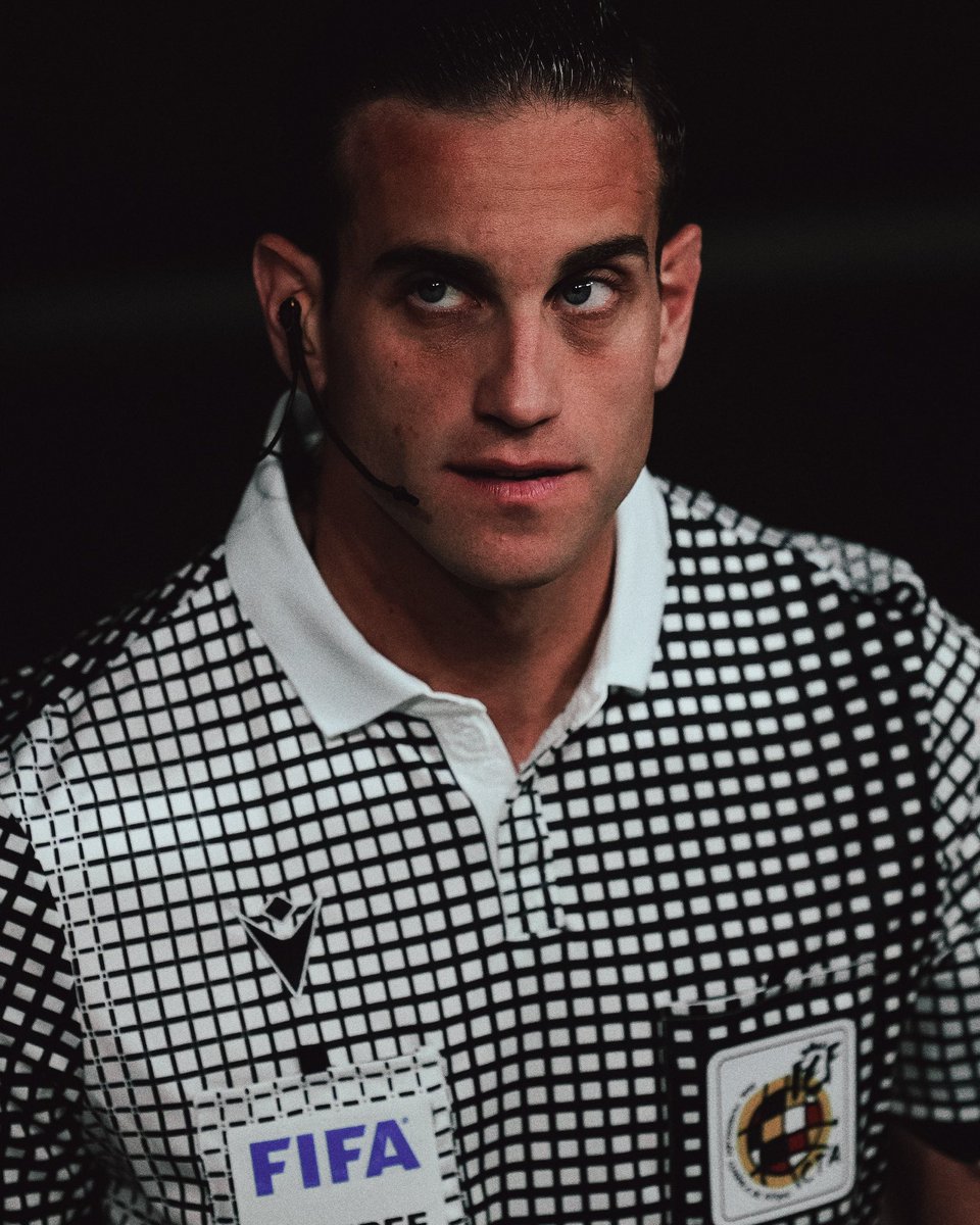 Classic Football Shirts tweet media