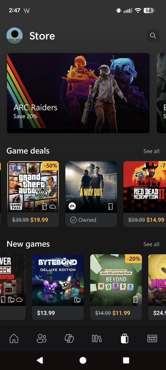 DeadlyBananas tweet media