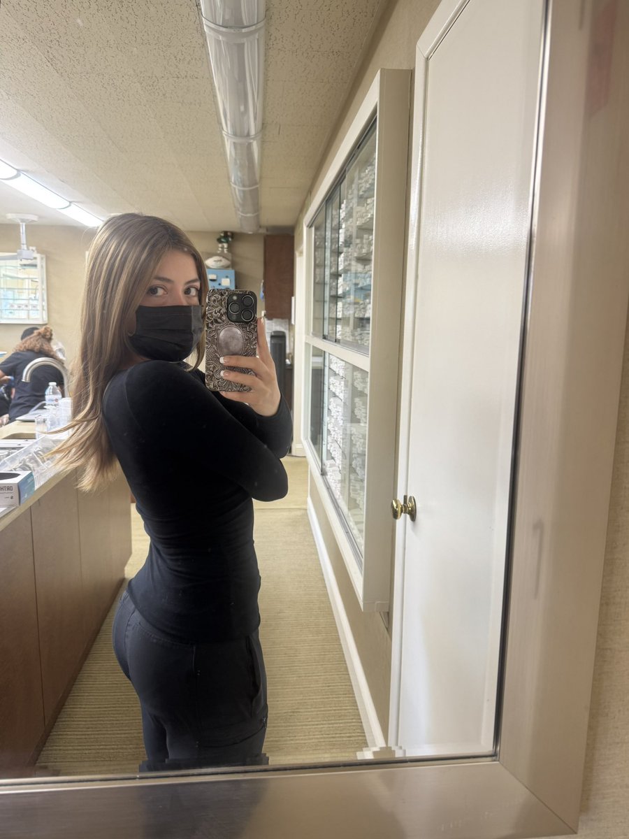 emersenrosee's tweet image. #werk