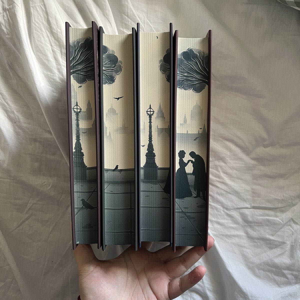 rhi 𖧧 | MOLLY MONTH tweet media