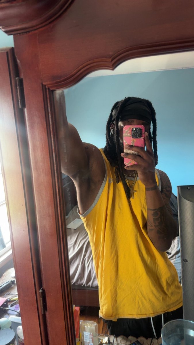 Nonchalant LØverBØy 🥀🇯🇲 tweet media