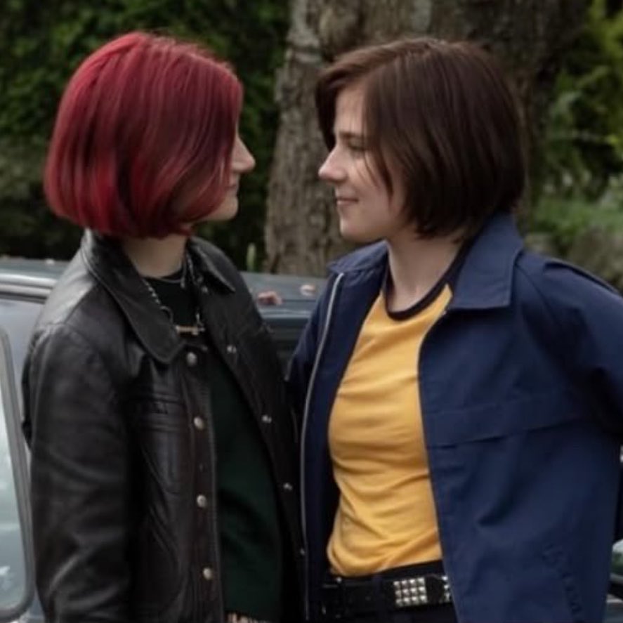 ꫂ᭪ moni tweet media