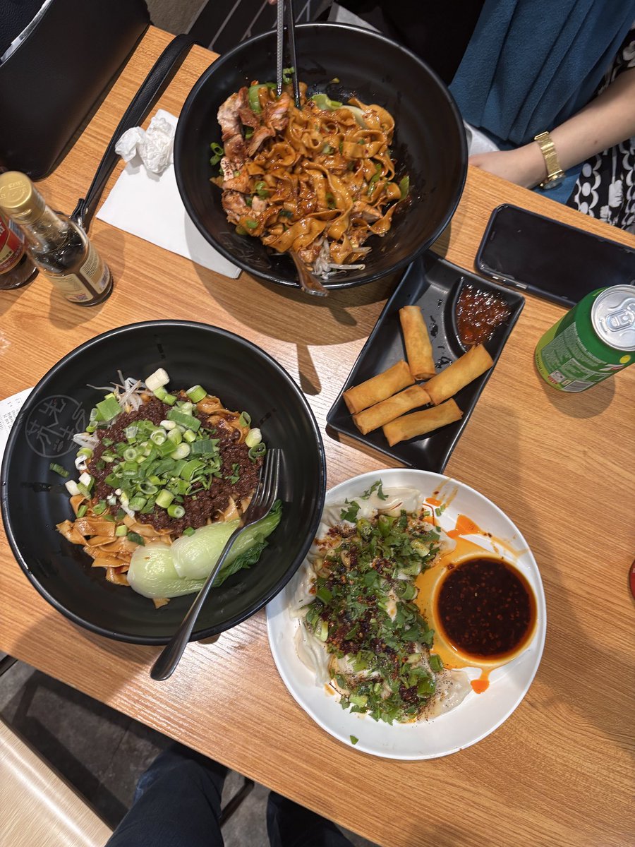 Walked 5 miles and had hot spicy noodles with minced beef + chicken dumplings + spring rolls for dinner. 🤭