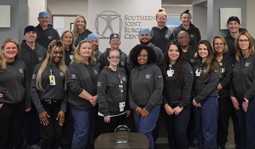 SurgeryVentures's tweet photo. We’re proud to celebrate Southern Joint Surgery Center for earning a 2025 Press Ganey Human Experience Guardian of Excellence Award!

This is one of healthcare’s most prestigious honors - awarded to just 25 of 1,100+ centers.

Congratulations, Southern Joint Surgery Center team! https://t.co/Al7FYAkvK4