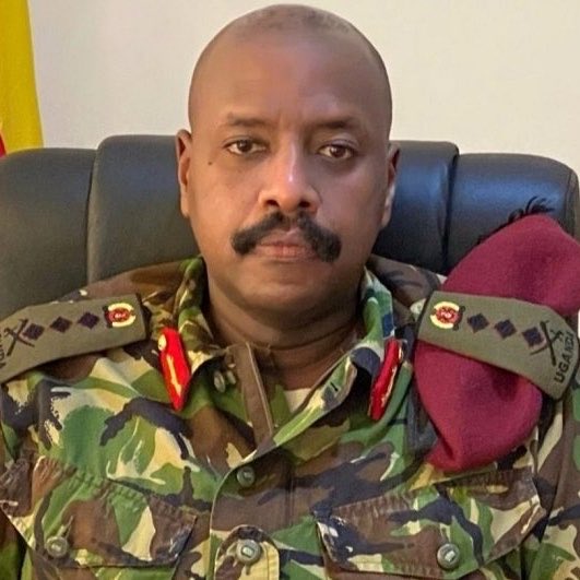 Globe Eye News tweet media