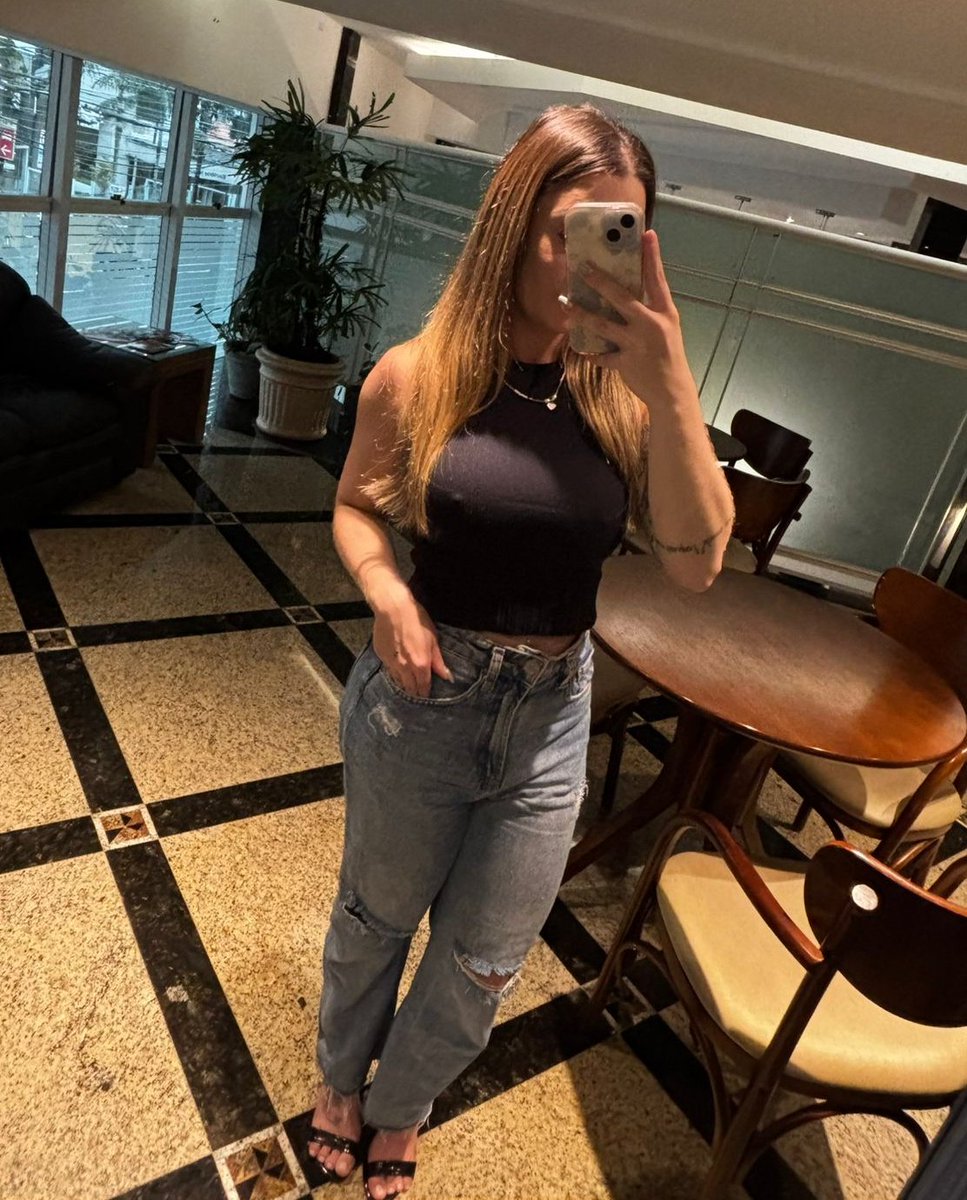 BeaBergam's tweet photo. 💋💋💋 https://t.co/m5zjwRxfue