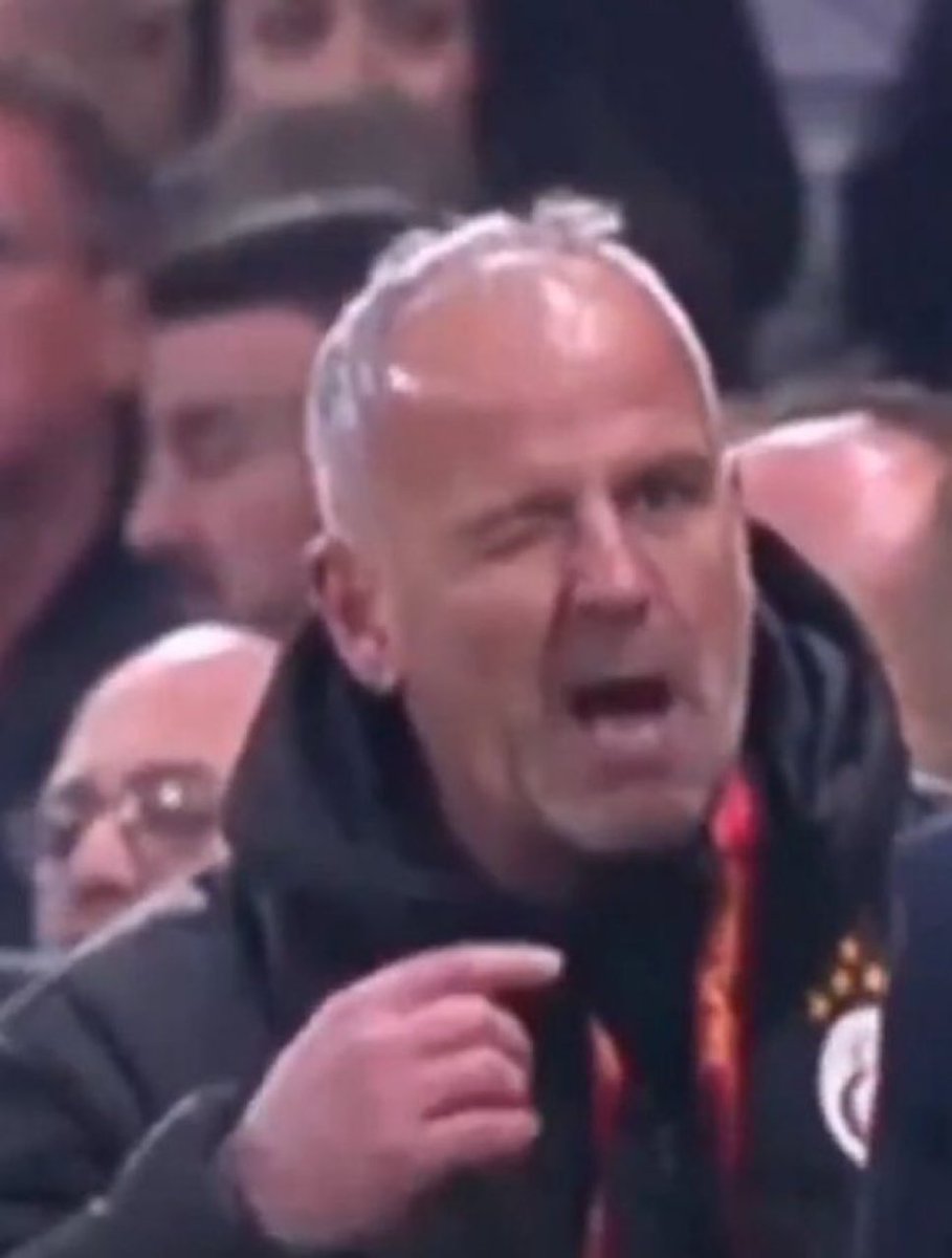 𝐋𝐞𝐫𝐨𝐲𝐢𝐳𝐦 tweet media