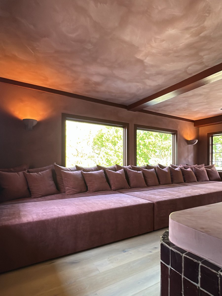 AGRIPPA █ tweet media