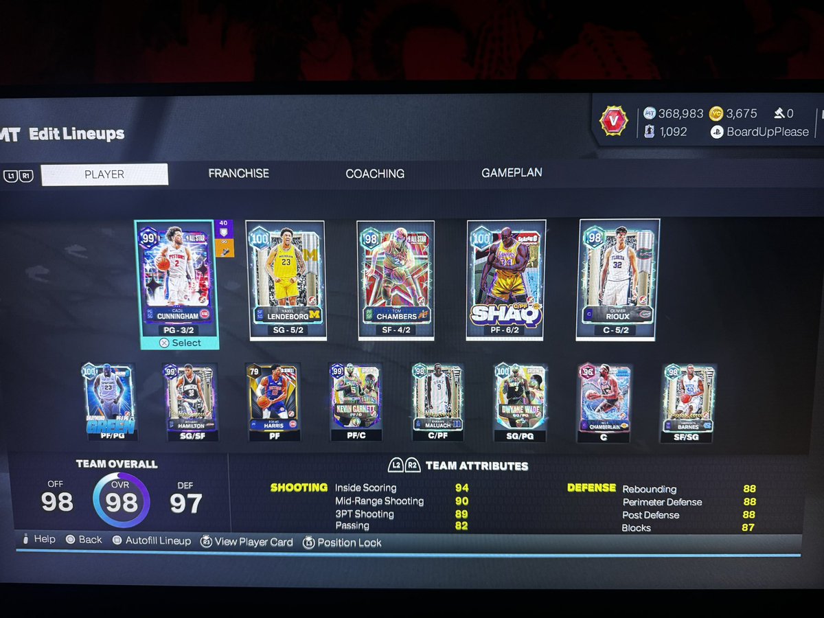 BoardUpPlease_'s tweet photo. @NBA2KMyTEAM Need a sf2 or other suggs https://t.co/RiArM2IomJ