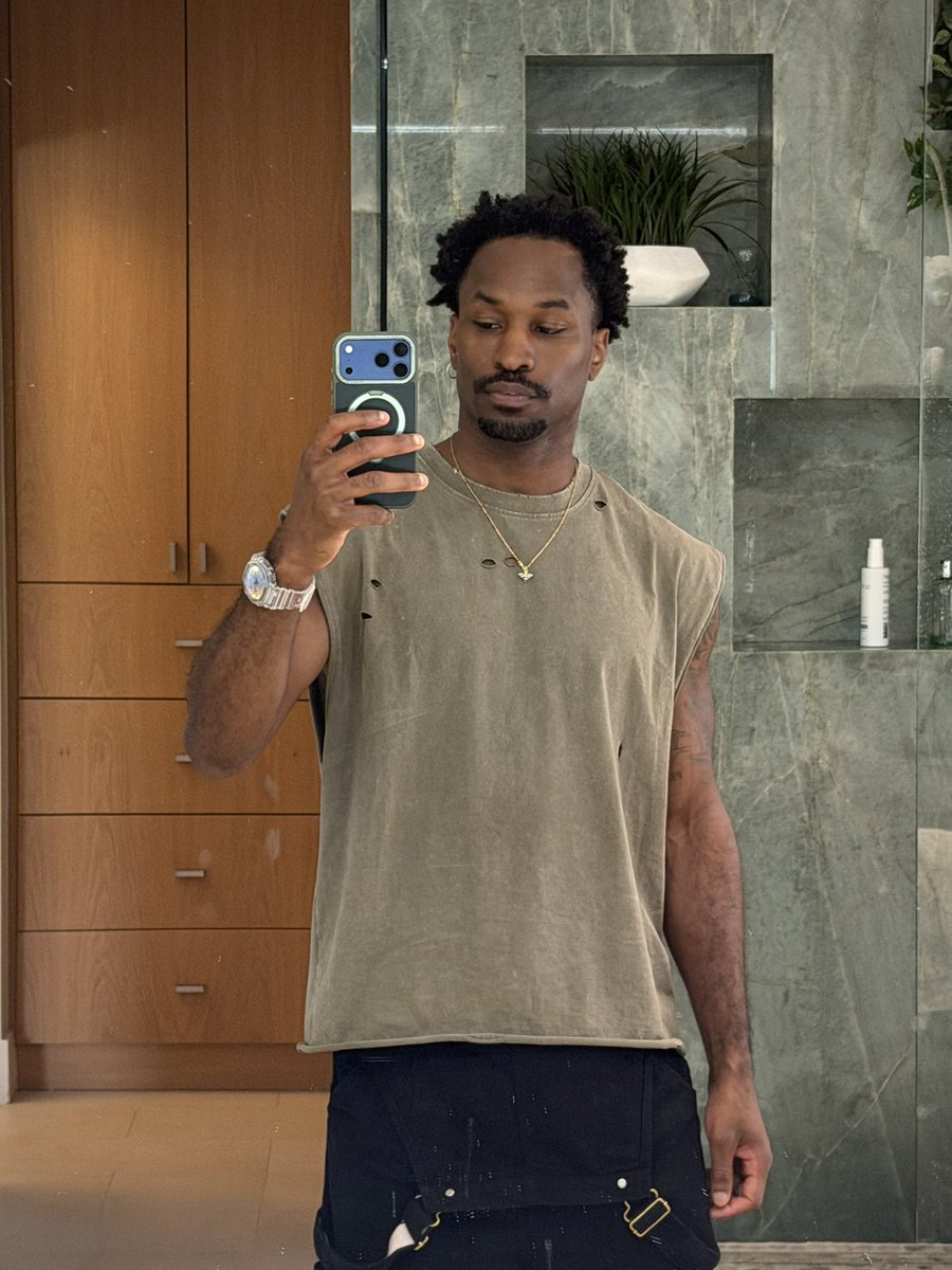 Adrian Jean tweet media