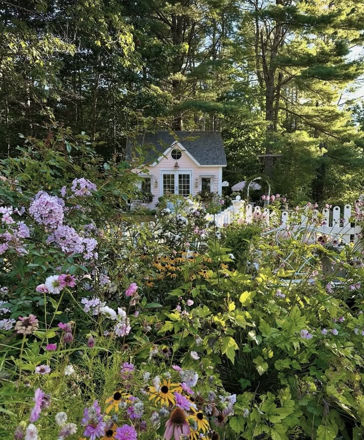 only aesthetic tweet media