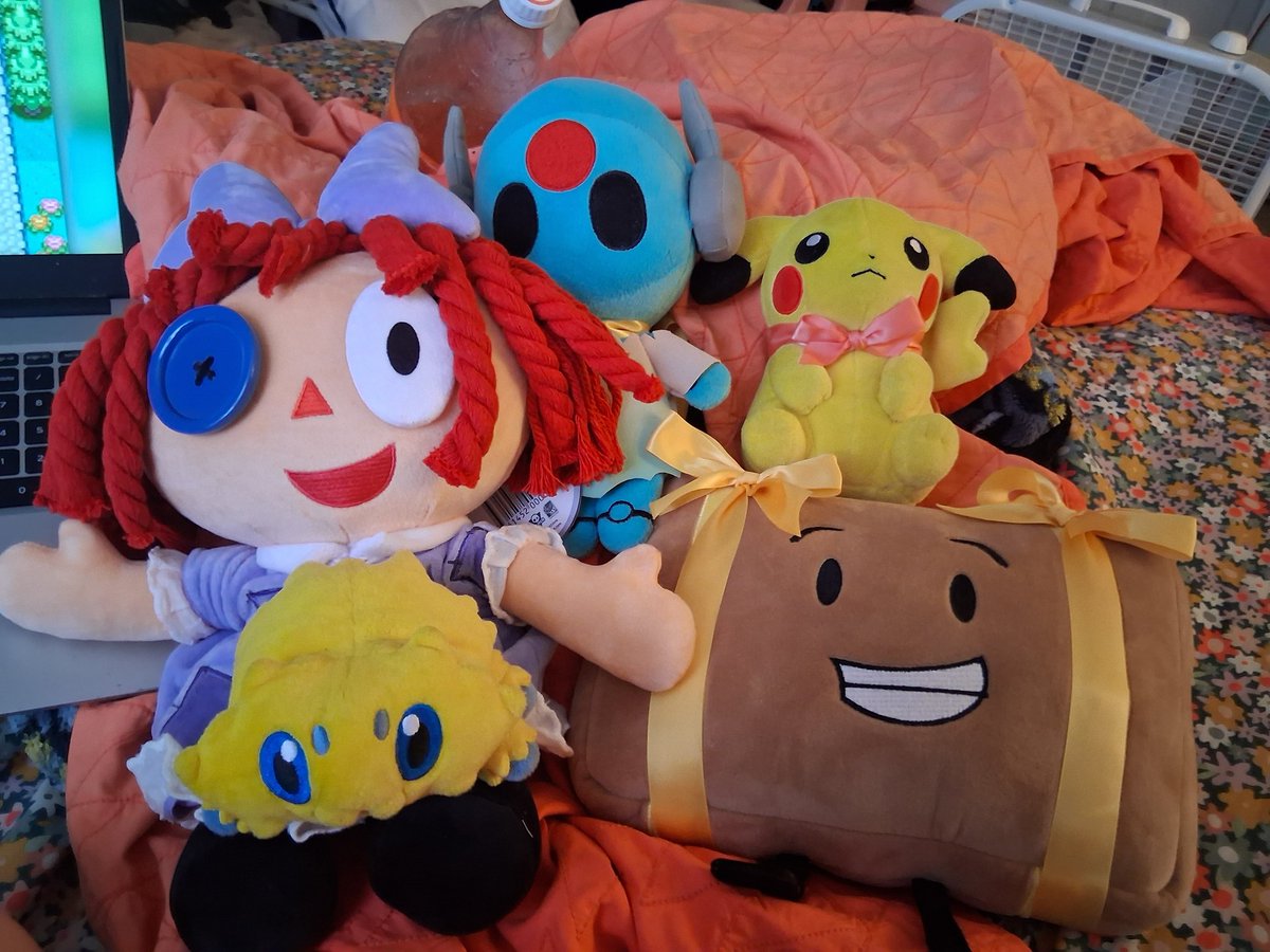 sewerbells's tweet image. cant wait for bassie to get here in june so i can add her to #mygirls