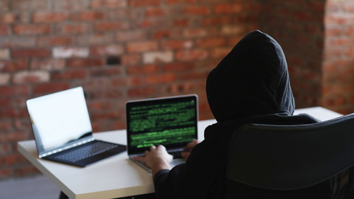 Aumentan fraudes y robo de identidad en #México. Se estima que más de 13 millones de mexicanos han sido víctimas de #fraudedigital, mientras que el #robodeidentidad creció 84% en los últimos años. #Tecnología <a href="/El_Campos/">Adrián Campos ∴</a> <a href="/CondusefMX/">CONDUSEF</a> 
indicecorporativo.com/2026/04/aument…