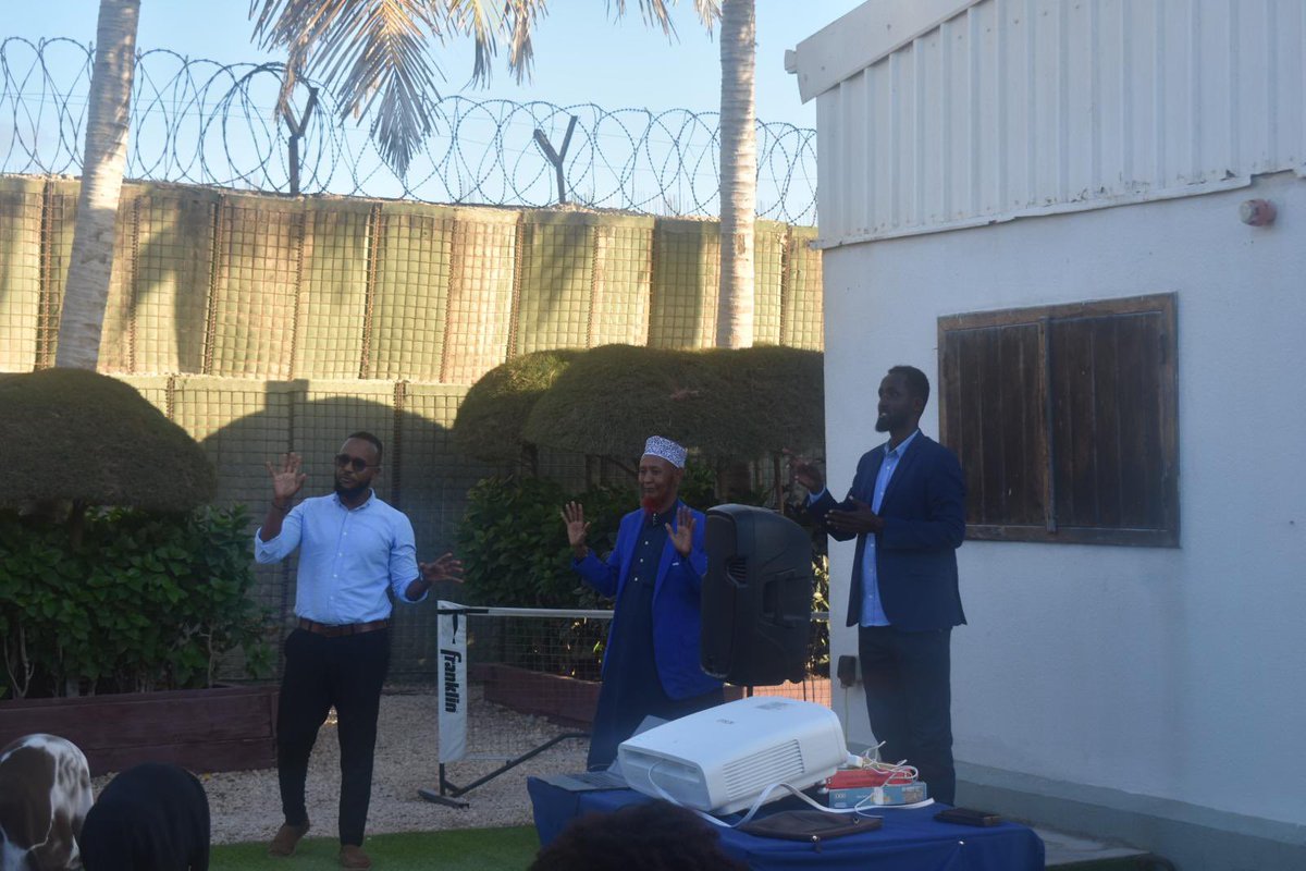 UK in Somalia🇬🇧🇸🇴 tweet media