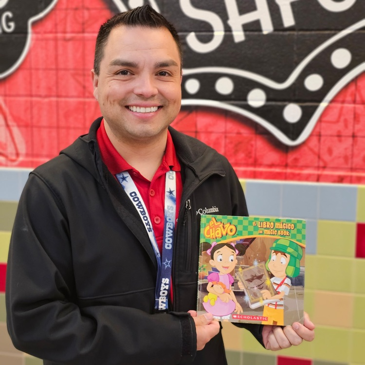 swisd_bhe's tweet photo. Before the week comes to an end, we want to wish Mr. Ortiz a Happy Vice Principal's Week! Thank you for your care and dedication to Bob Hope students, staff, and community!💫 https://t.co/8oM5uwI8Pb