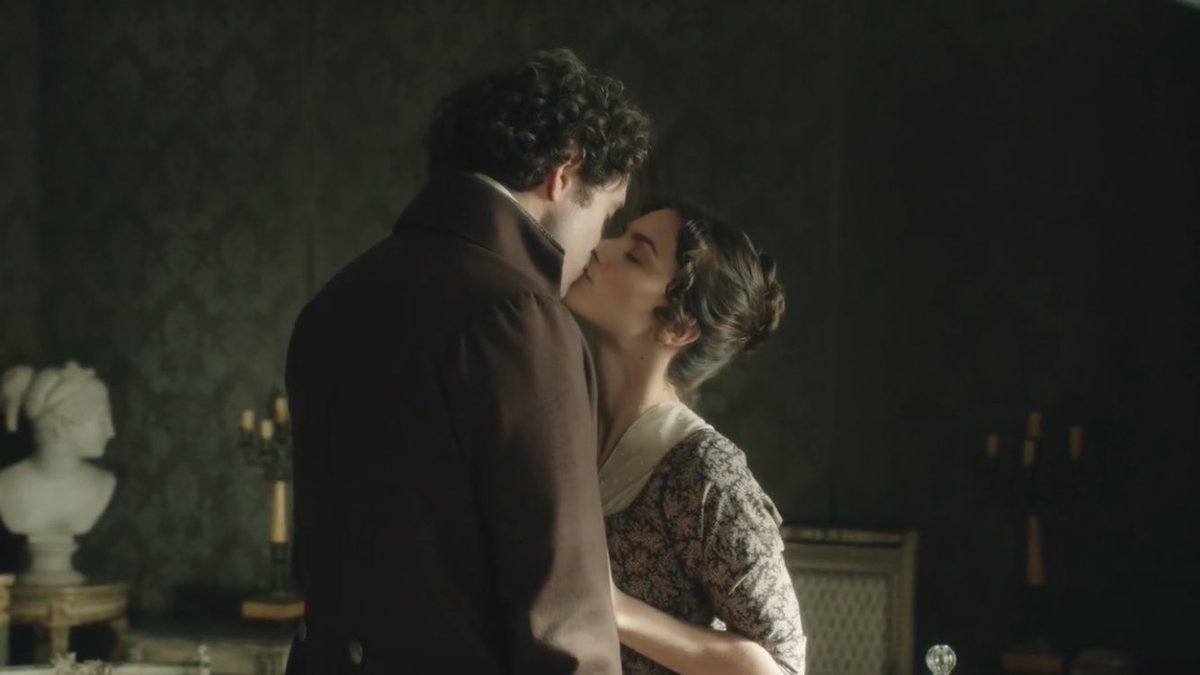 wannabx_yours's tweet photo. there’s something in their height difference, his hand on her face, they are so in love with each other, their relationship means so so much to me🥺 #JonathanStrange https://t.co/DwKY6hVoCp