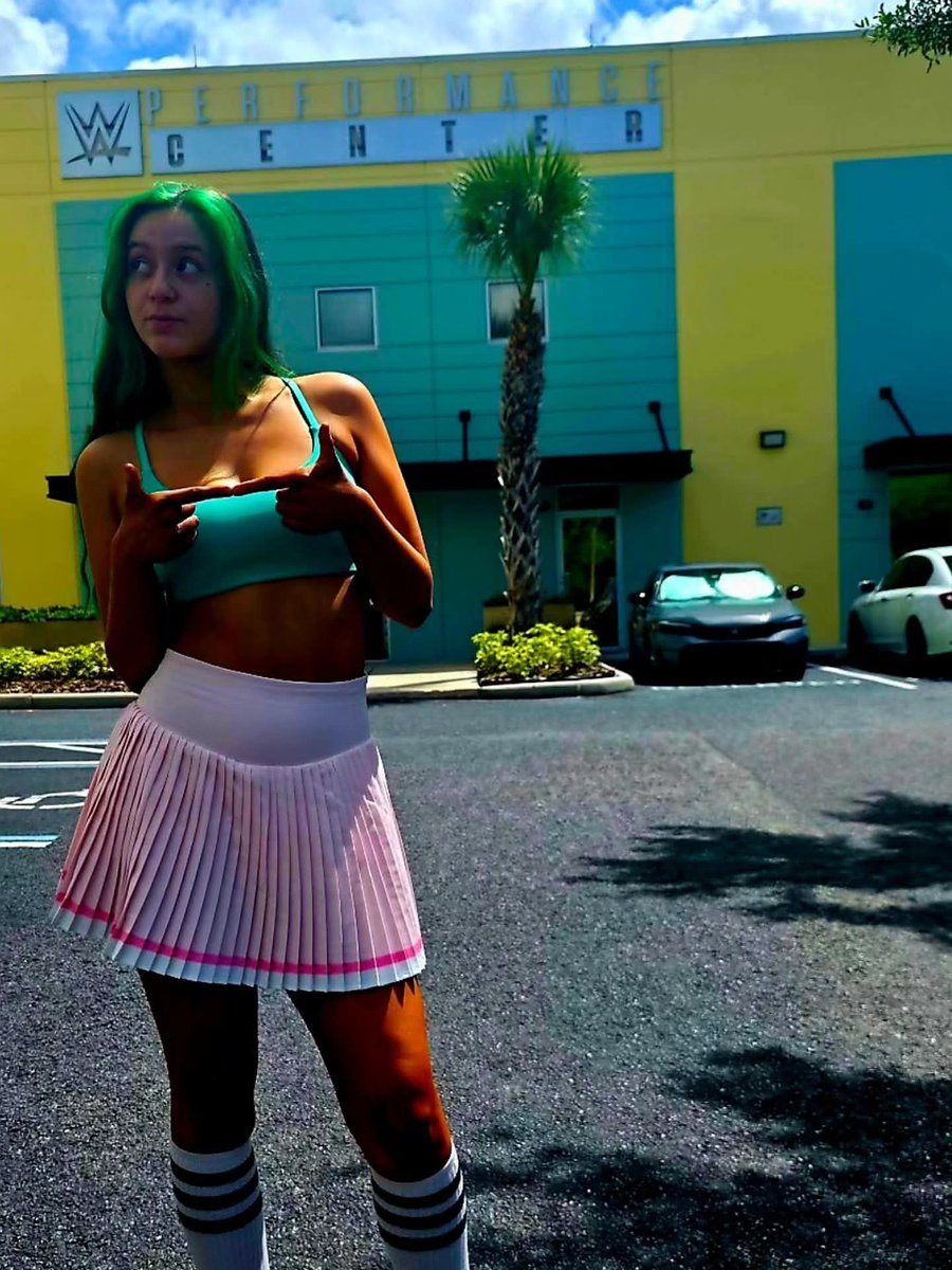 あなたのヒーロー Airica-Demia UwU. 👉😉 tweet media