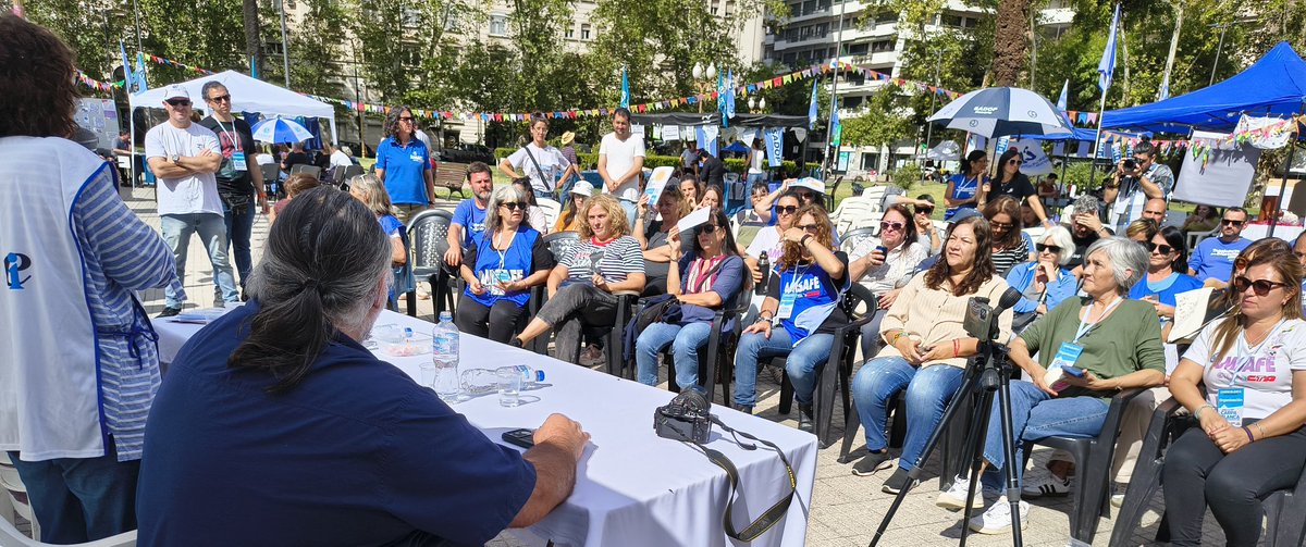 Hoy estuve en la Carpa Blanca en Rosario, acompañamos la lucha de las compañeras y compañeros de AMSAFE en reclamo de la urgente reapertura de paritarias, por el financiamiento educativo y las jubilaciones.