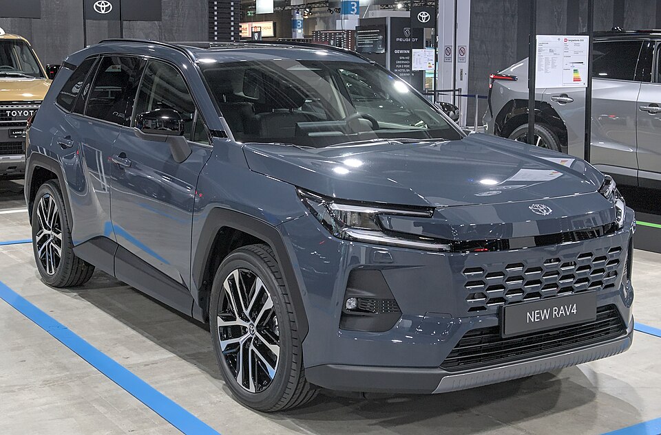 Strollbrows tweet media