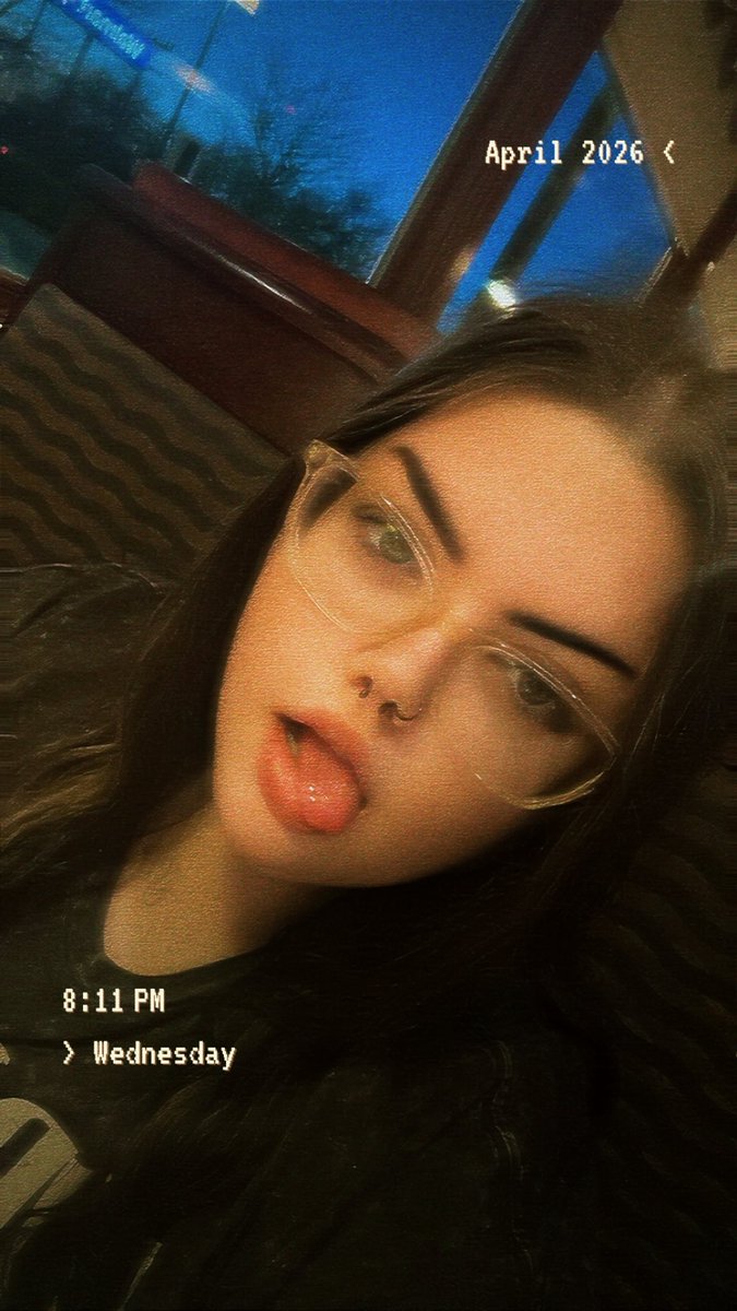 Princess Felicity | Findom 🔪🖤 tweet media