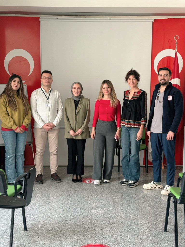 “Hastanemizde İç Hastalıkarı (Dahiliye) Uzmanımız Dr. İlknur ŞANLAN tarafından hekimlerimize ve yardımcı sağlık personellerimize ‘Geriatri Klinik Protokolü’ eğitimi verilmiştir.”
<a href="/saglikbakanligi/">T.C. Sağlık Bakanlığı</a>
<a href="/sbkhgm/">Kamu Hastaneleri Genel Müdürlüğü</a>
<a href="/sanliurfaism/">Şanlıurfa İl Sağlık Müdürlüğü</a> 
<a href="/akcakaledh/">Akçakale Devlet Hastanesi</a>
<a href="/DrpALIce/">Ali Palice,Md.</a>