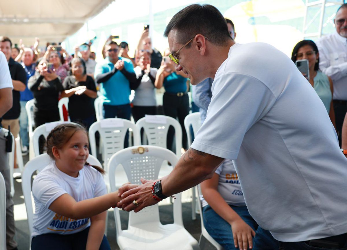 AdnEcuadorOk tweet media