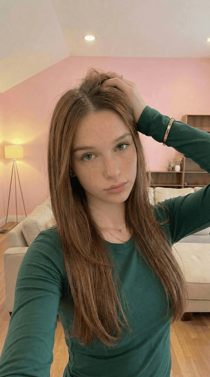 Vic_angel tweet media