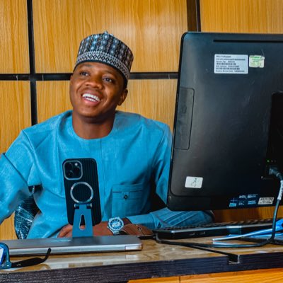 aleehysam's tweet photo. #NewProfilePic https://t.co/nq3hmsqaoE