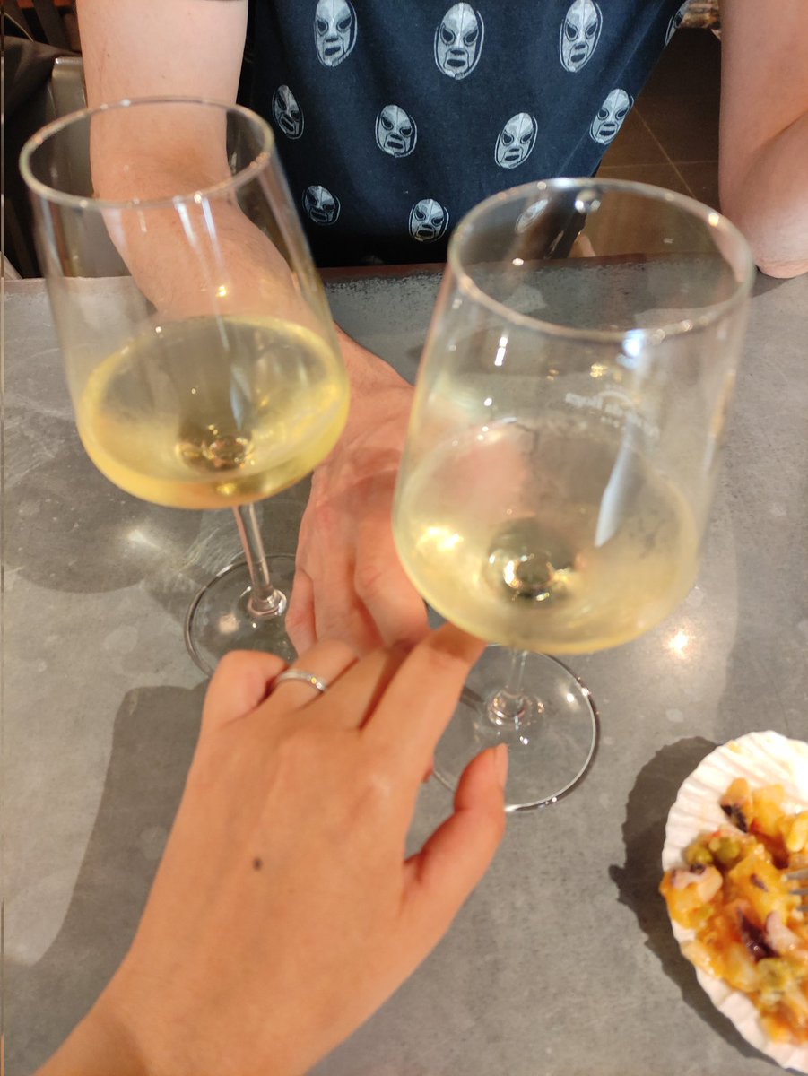 Karina Solórzano tweet media