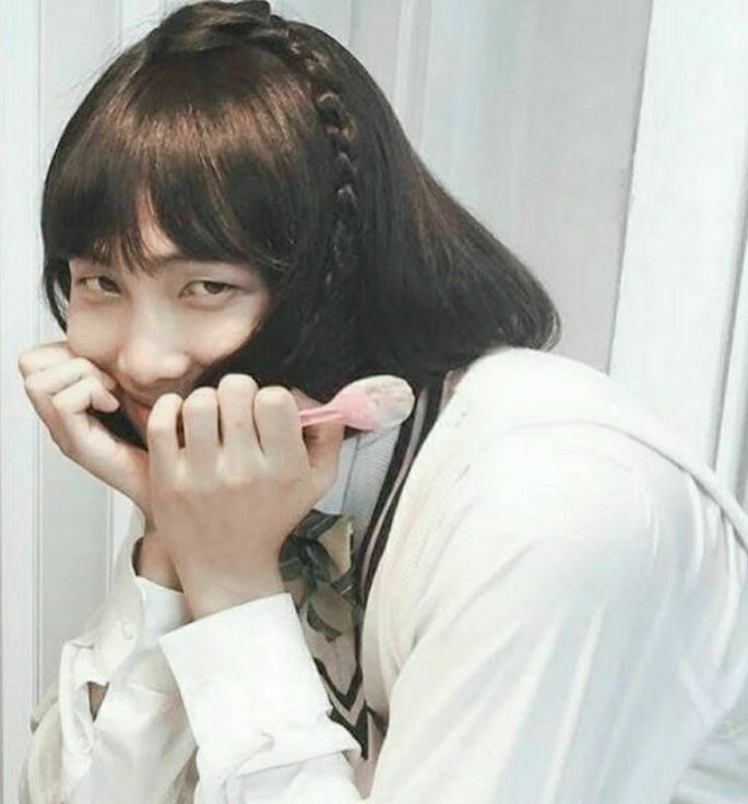 🌸 𝐼𝑠𝑖𝑠 ᵇᵗˢ♪ VAI VER O BTS!!! ⦿ ☰ ☲🪽 tweet media