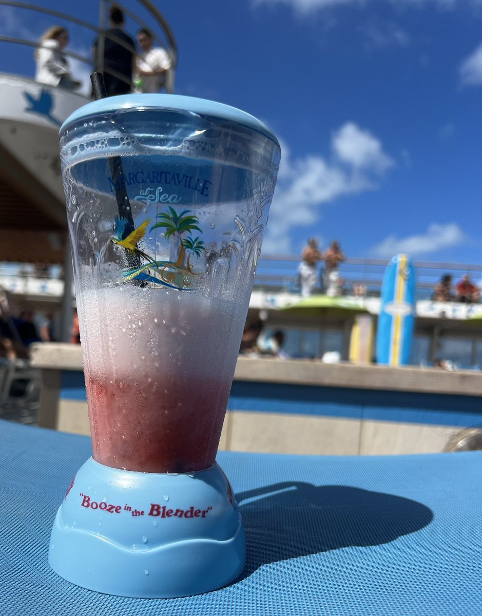 Farmlvngirl's tweet photo. Girls trip mode: ACTIVATED 🚢💃
We came for the sun… stayed for the drinks… and will probably leave with zero voice, questionable decisions, and 500 inside jokes nobody else will understand 😂 #shipface #girlscruise https://t.co/jmlP0cn4G3