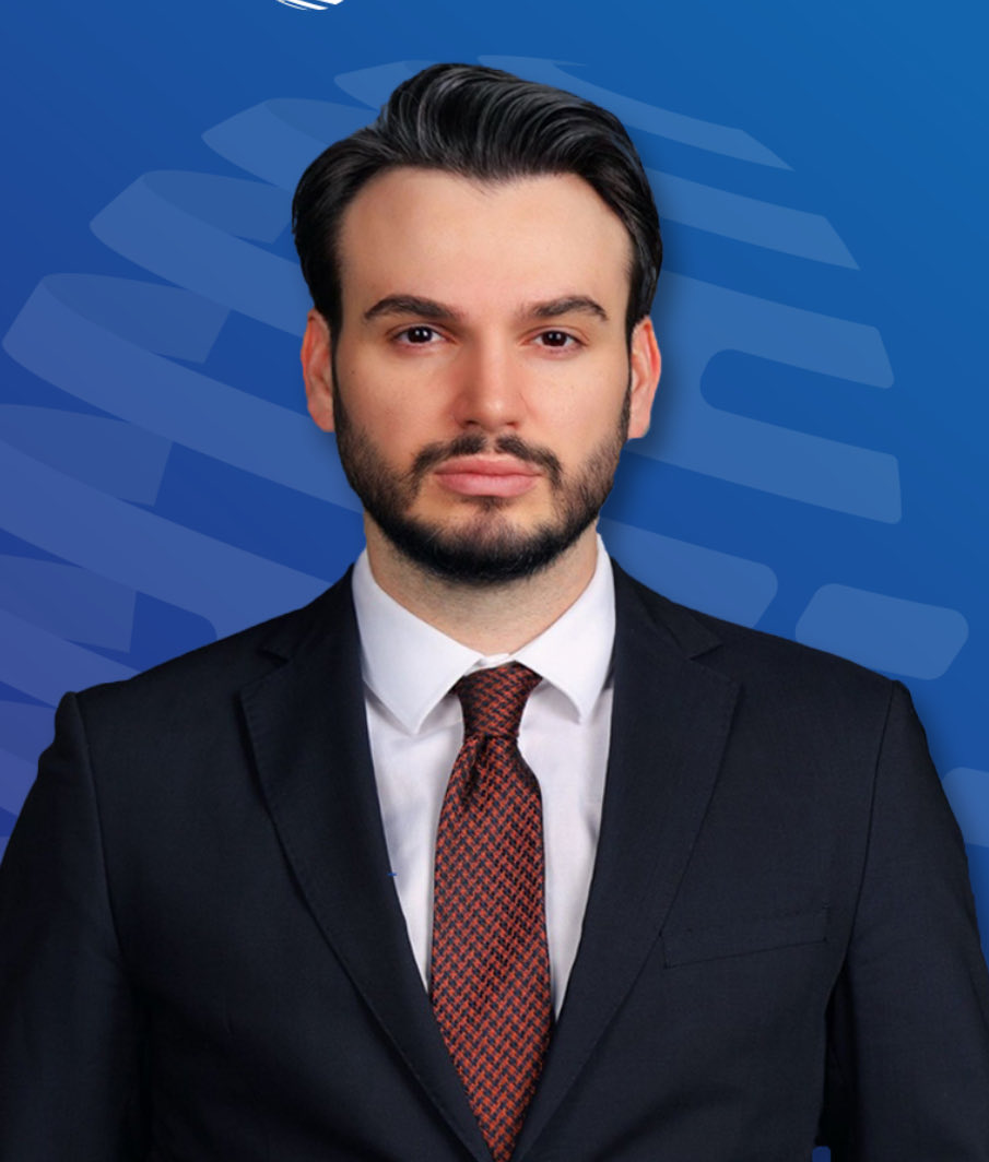 iyilerhareketti's tweet photo. İyi parti’den kopuşlar devam edecek. İyi partiden ayrılması an meselesi olan @cenkozatici yanında bir genel başkan yardımcısı daha götürecekmiş. Anlaşma sağlanmış. 
Gidin artık da gittiğiniz yere ne katkı sağalayacaksınız görelim.

@yavuzagiraliog @MDervisogluTR @iyipmilliyetci https://t.co/WP44lVrxbW