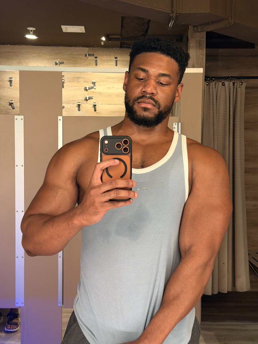 AF_Ghost tweet media