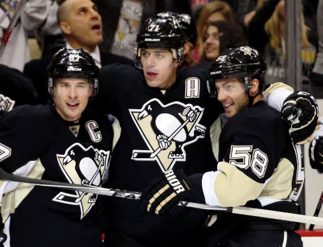 Penguins Jesus tweet media