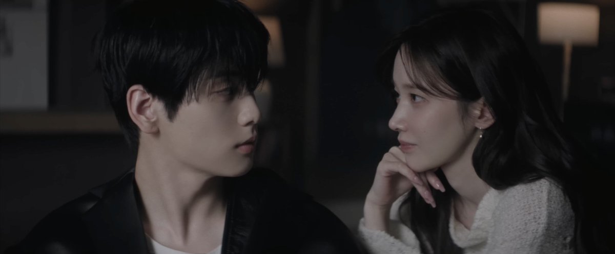 jeon jongseo pics tweet media