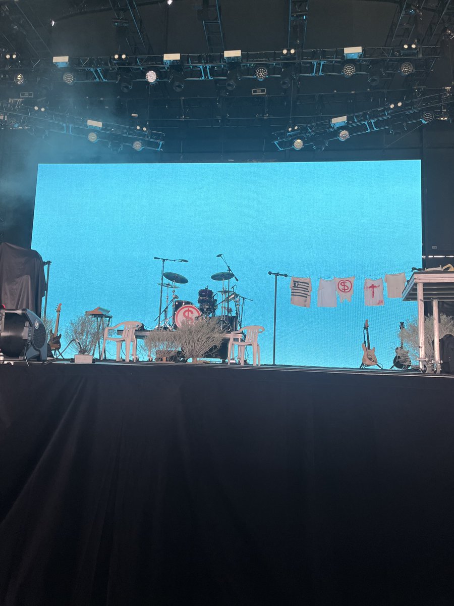 ave 🦊 tweet media