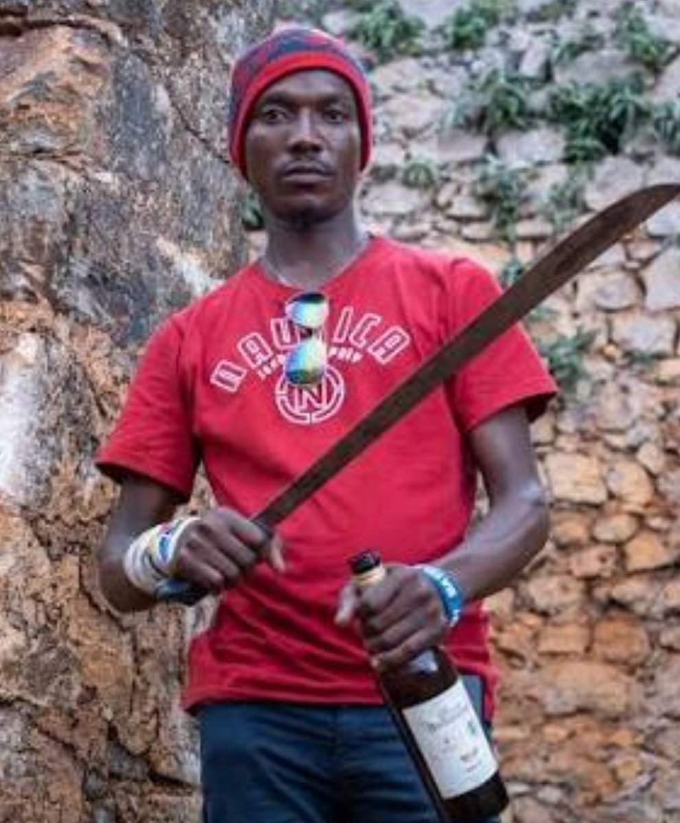 SURROUNDED ON ALL SIDES tweet media