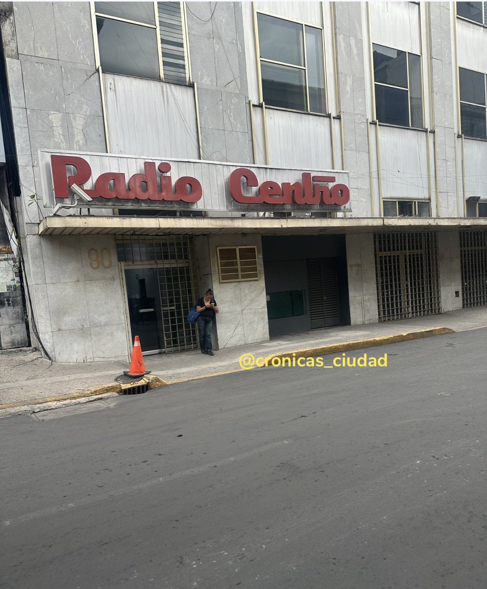 OscarBlancoCdmx's tweet photo. #ExploracionUrbana El desaparecido Edificio Radio Centro en el Centro #CDMX 🇲🇽🕷 https://t.co/xmhWxbJyup