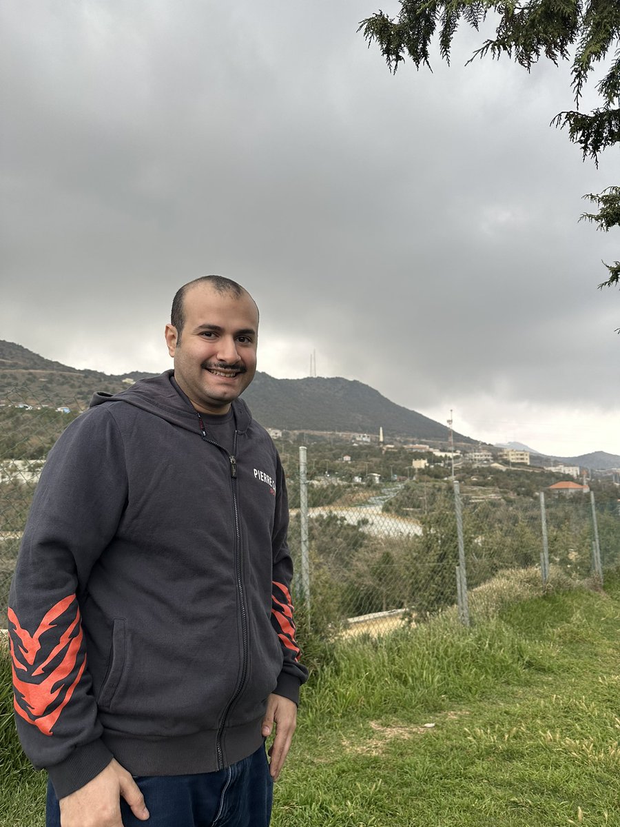 AlSawaadi's tweet image. Happy 😃 

#whitemountains #swissmountains #snowymountains #tatrymountains #mountainside #mountains🗻 #mountainscapes #mountainsview #ilovemountains #smokeymountains #mountainslover #climbingmountains #carpathianmountains #mountainsphoto #ig_mountains