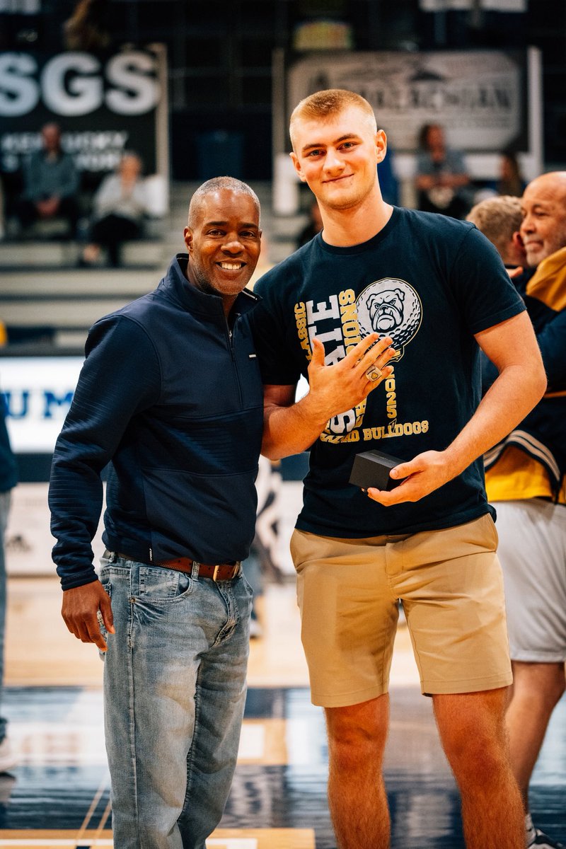 Signature Championship Rings tweet media