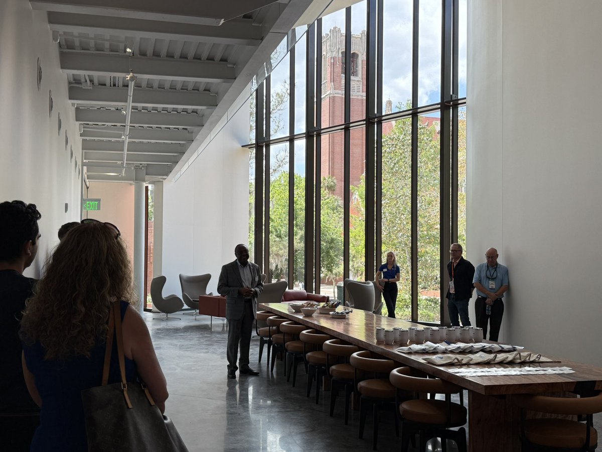 Best Design College in 🇺🇸 tweet media