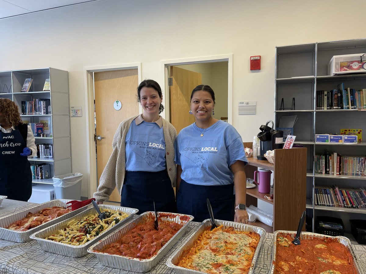 JHConnects's tweet photo. Last month, Johns Hopkins Children’s Center celebrated HopkinsLocal with weekly lunches from local Baltimore businesses. 

HopkinsLocal helps drive economic opportunity across Baltimore. Johns Hopkins students, staff, and faculty can get involved at: https://t.co/3zq0kR8eLo https://t.co/7gFdVIhGjq