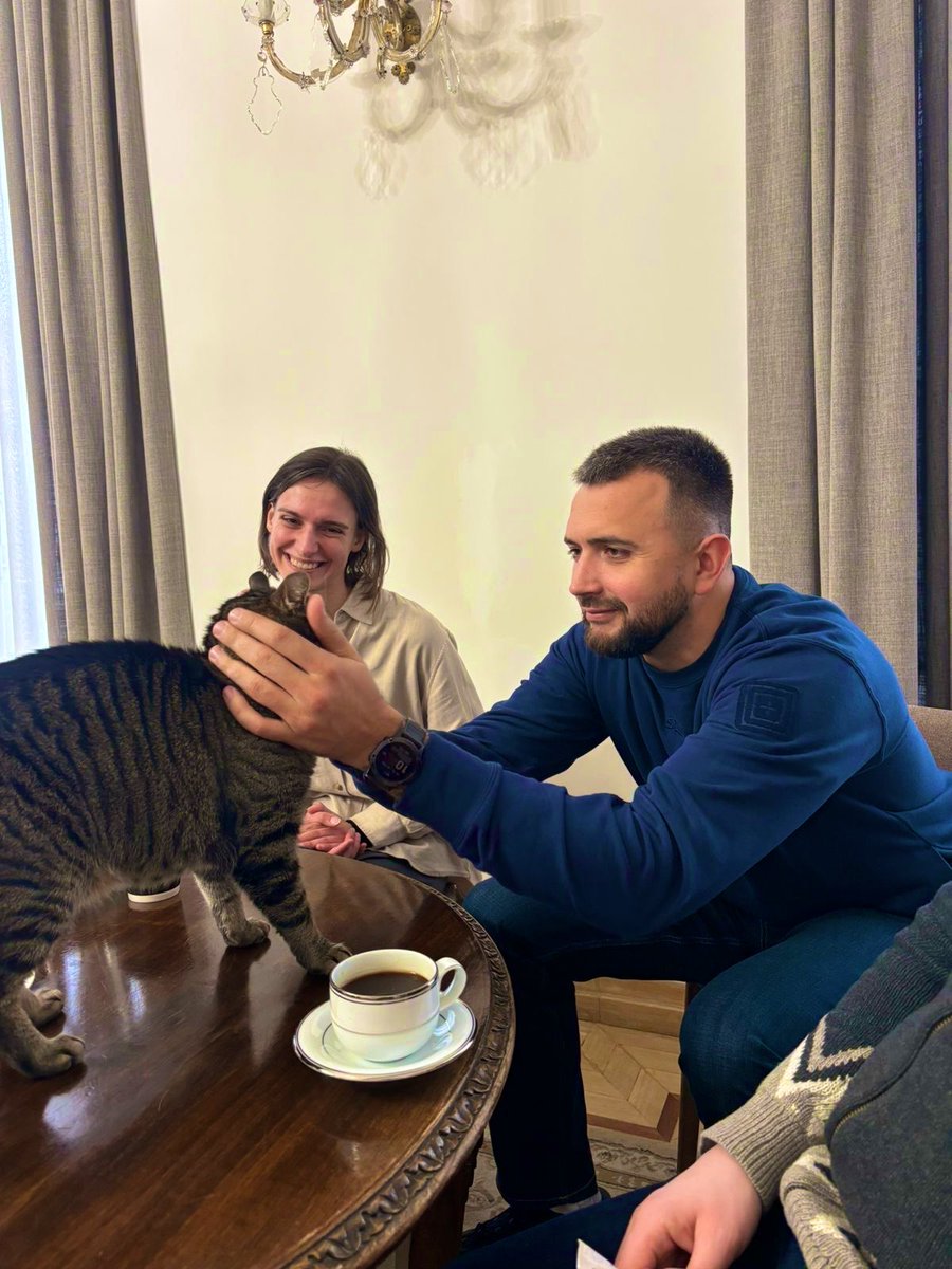 Oleg Karpenko tweet media