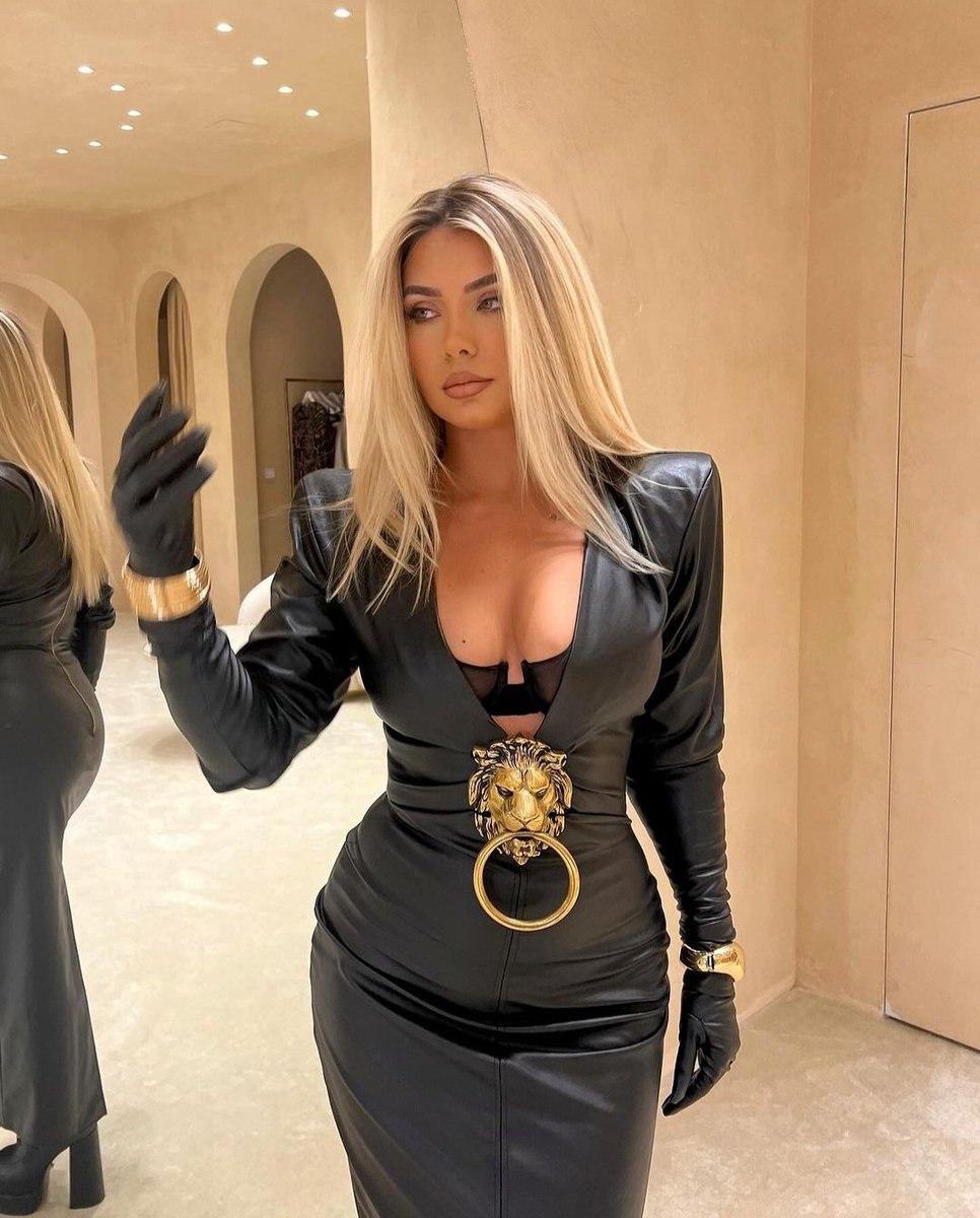 NikitaOne tweet media