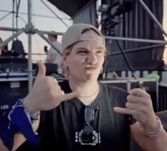 𝐷𝜄𝛼𝑏𝑙𝛼 🧚🏻♀️ tweet media