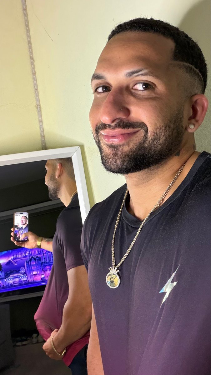 who doesn't love a nice salami sandwich