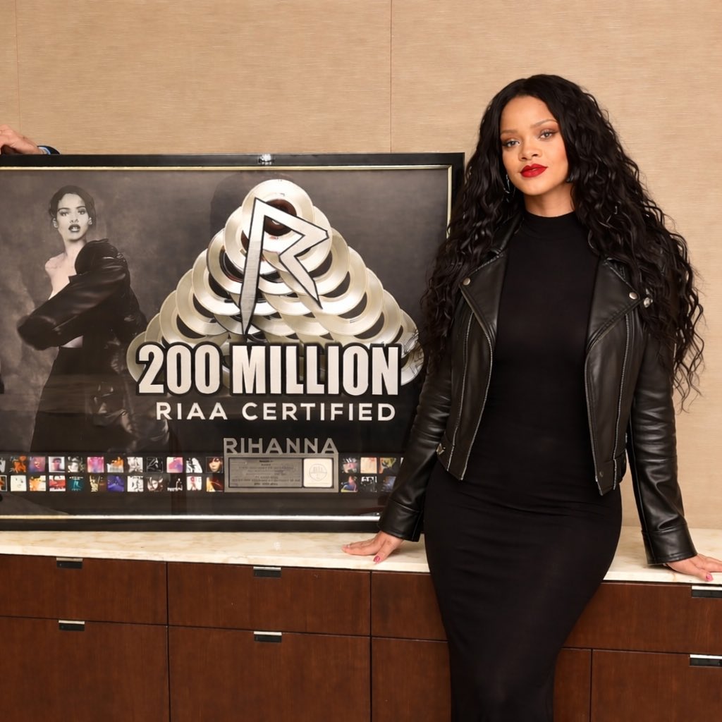 RihannaImpact tweet media