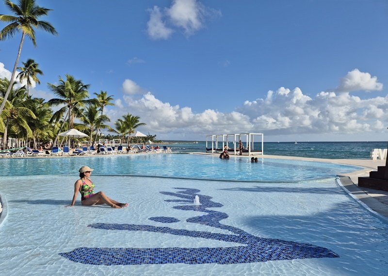 blogtemqueir's tweet photo. Sonhando com férias All Inclusive no Caribe? Que tal Punta Cana? Selecionamos os melhores Resorts nesse paraíso caribenho que você Tem que ir! 🏝🍹🇩🇴https://t.co/4TKeycMCMP https://t.co/vvmzoDaE4L